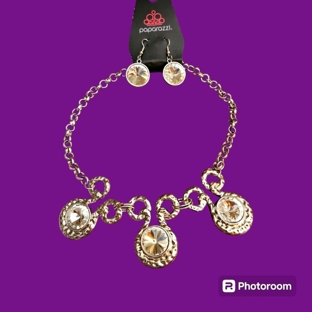 PAPARAZZI Swirl Reflective Disco Prism Baddie Necklace Earrings Set
